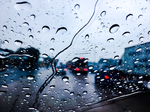 safe driving tips for rainy season